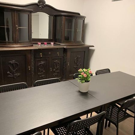 Central Private Rooms In Popular Neighborhood! Кельн Екстер'єр фото