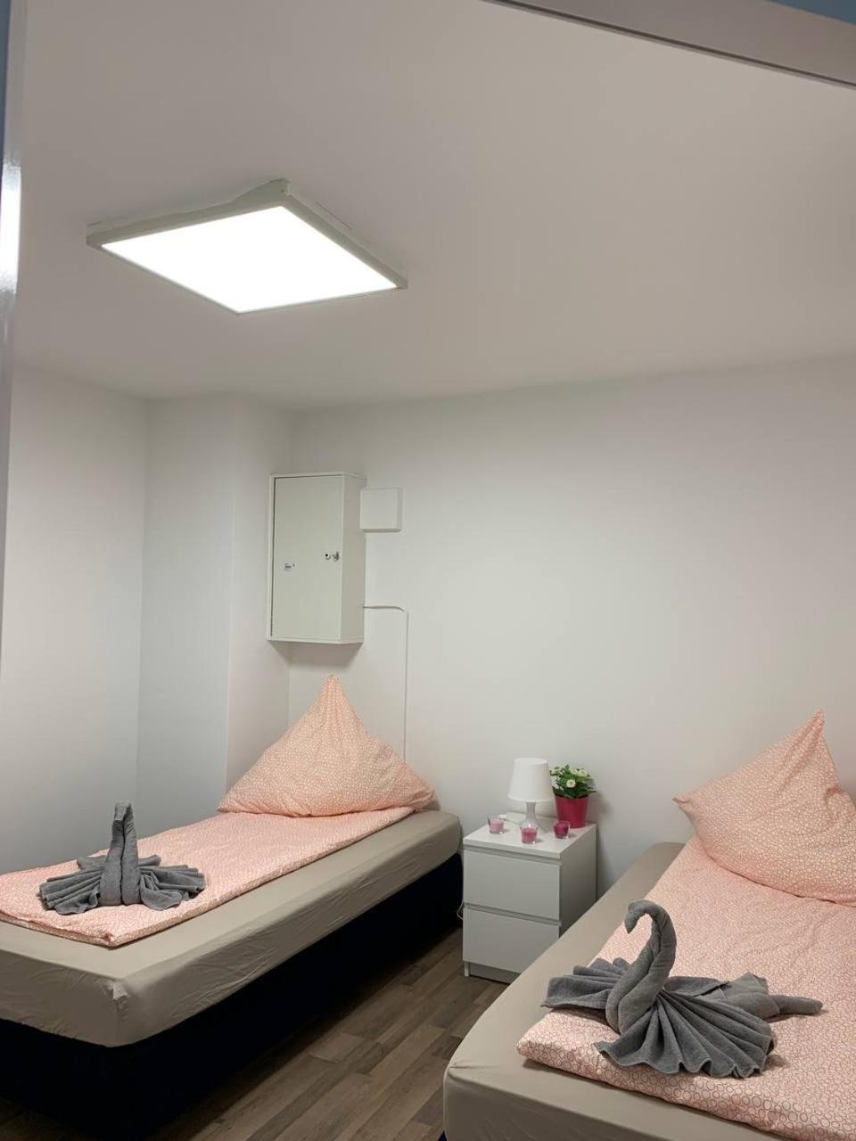 Central Private Rooms In Popular Neighborhood! Кельн Екстер'єр фото